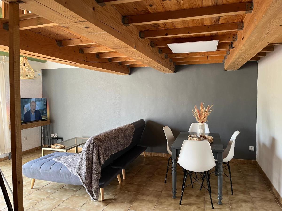 Appartement Duplex lumineux sur gde terrasse, parking, livebox à Entraigues-sur-la-Sorgue Extérieur photo