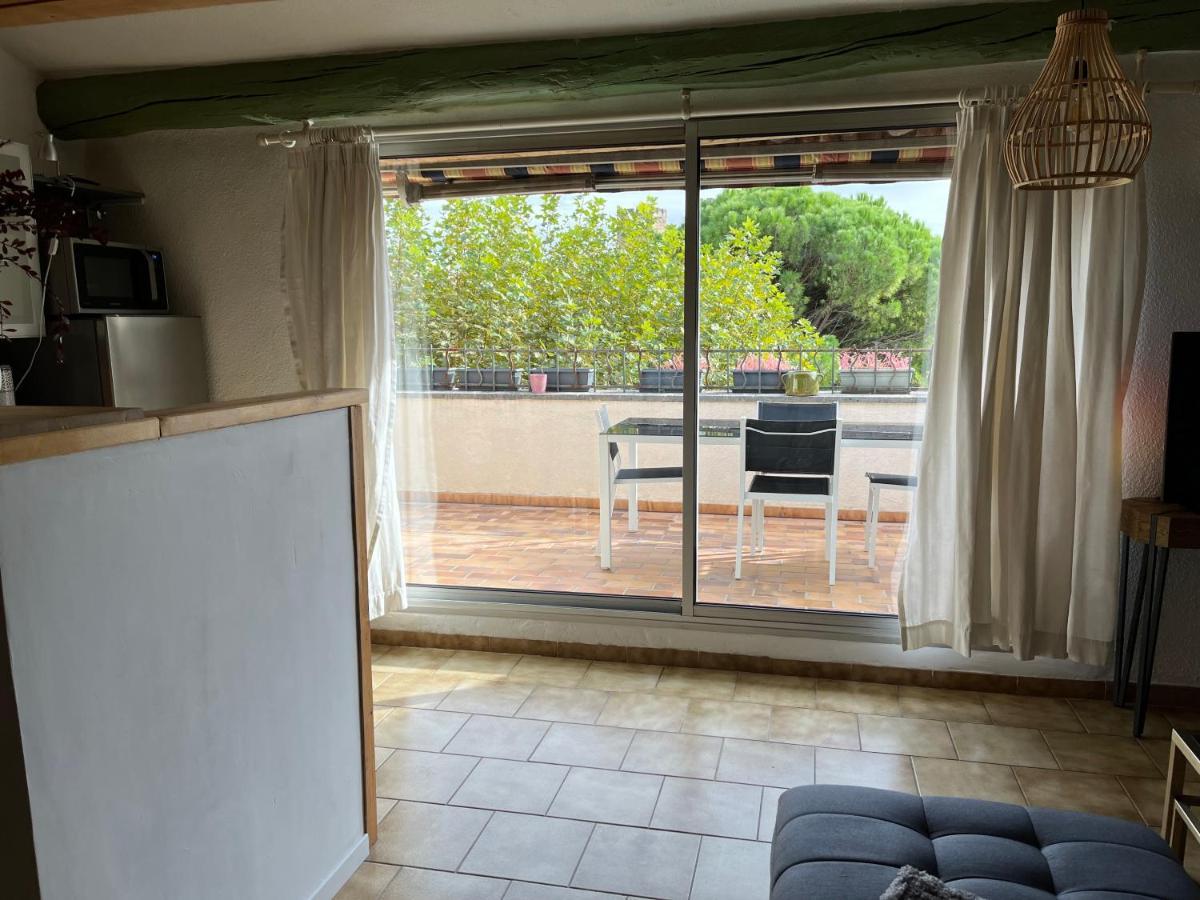 Appartement Duplex lumineux sur gde terrasse, parking, livebox à Entraigues-sur-la-Sorgue Extérieur photo